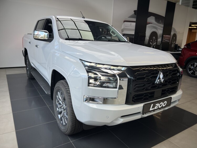 Mitsubishi L 200 2025 2.4 DI-D AT (204 к.с.) 4WD Ultimate