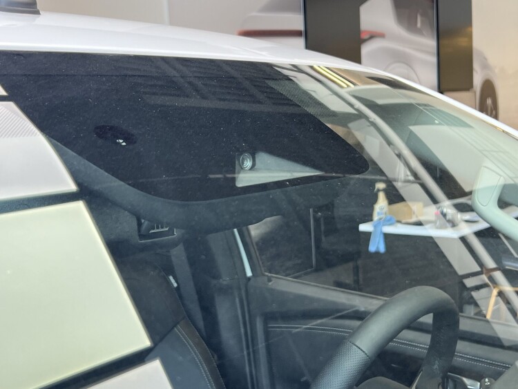 Mitsubishi L 200 2025 2.4 DI-D AT (204 к.с.) 4WD Ultimate