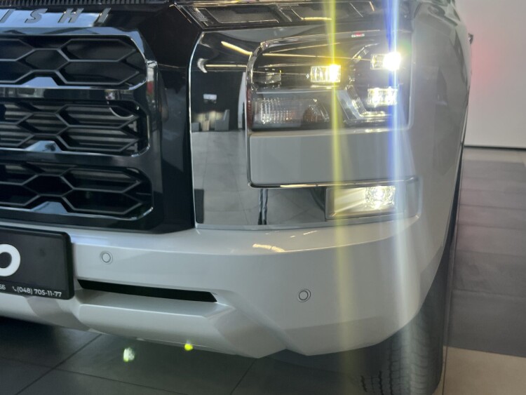 Mitsubishi L 200 2025 2.4 DI-D AT (204 к.с.) 4WD Ultimate