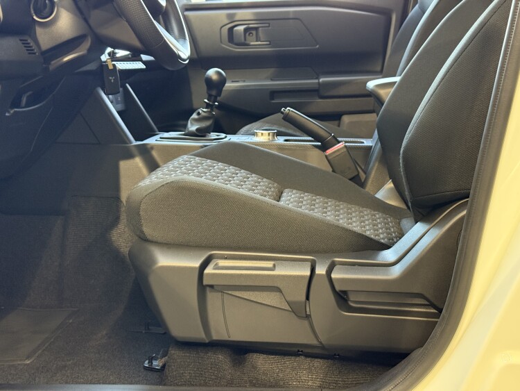 Mitsubishi L 200 2025 2.4 DI-D MT (204 к.с.) 4WD Invite