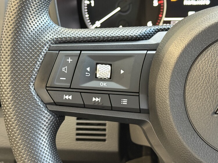 Mitsubishi L 200 2025 2.4 DI-D MT (204 к.с.) 4WD Invite