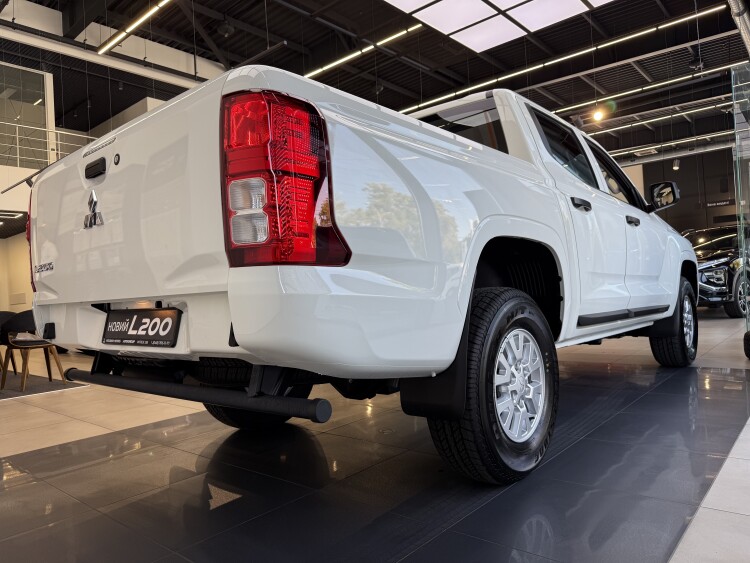 Mitsubishi L 200 2025 2.4 DI-D MT (204 к.с.) 4WD Invite