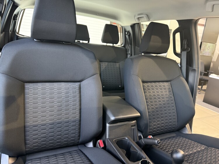 Mitsubishi L 200 2025 2.4 DI-D MT (204 к.с.) 4WD Invite