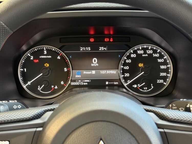 Mitsubishi L 200 2025 2.4 DI-D MT (204 к.с.) 4WD Invite