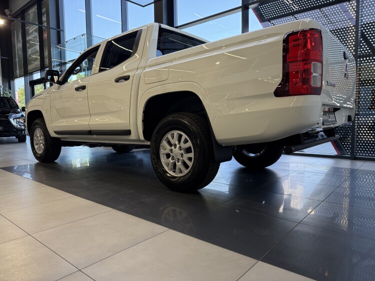 Mitsubishi L 200 2025 2.4 DI-D MT (204 к.с.) 4WD Invite