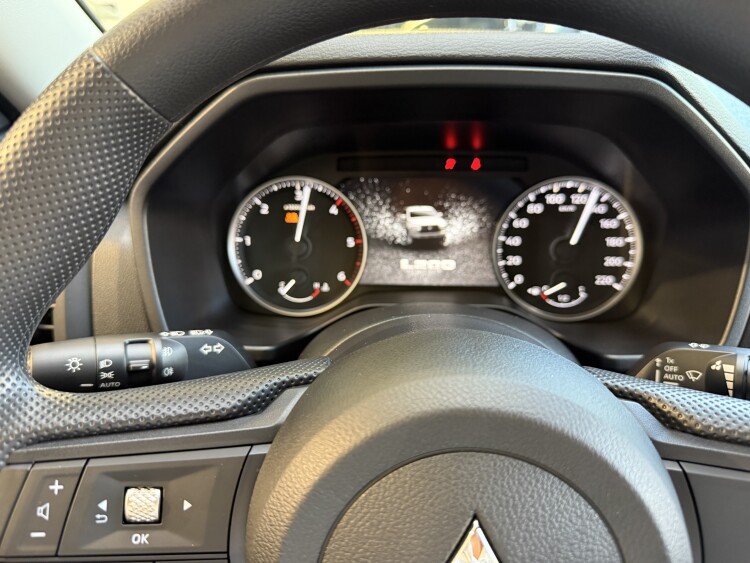 Mitsubishi L 200 2025 2.4 DI-D MT (204 к.с.) 4WD Invite