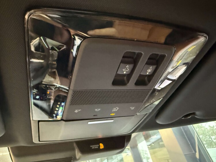 Mitsubishi Outlander 2025 2.5 MiVEC CVT (184 к.с.) S-AWC Ultimate