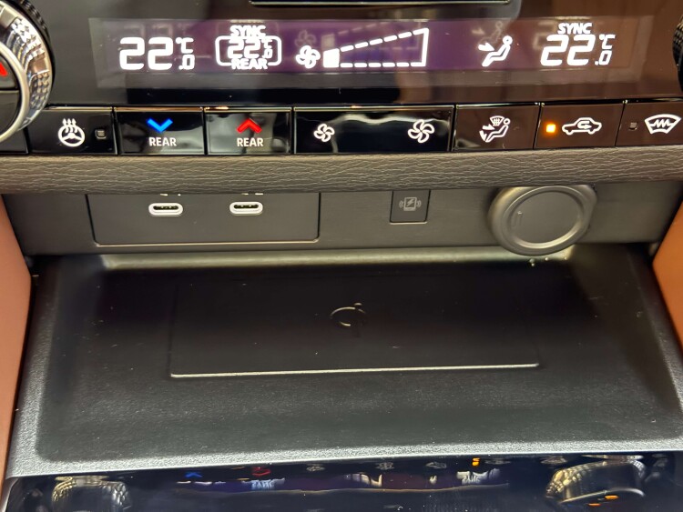 Mitsubishi Outlander 2025 2.5 MiVEC CVT (184 к.с.) S-AWC Ultimate