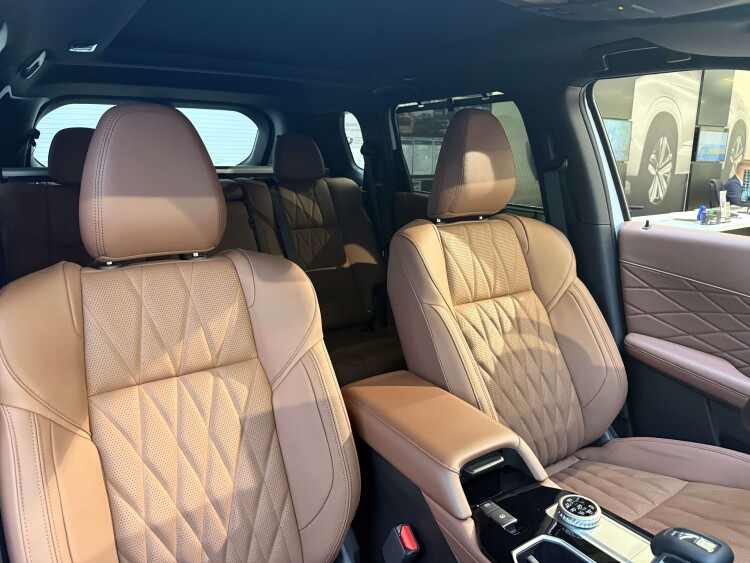 Mitsubishi Outlander 2025 2.5 MiVEC CVT (184 к.с.) S-AWC Ultimate