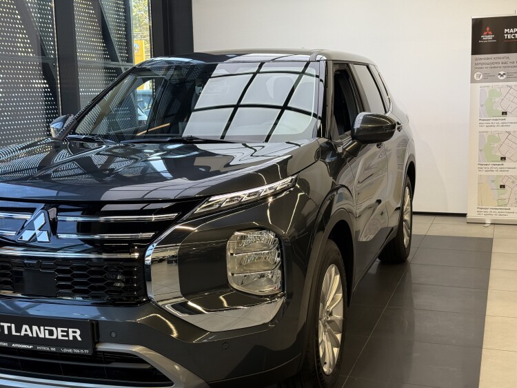 Mitsubishi Outlander 2025 2.5 MiVEC CVT (184 к.с.) S-AWC Intense