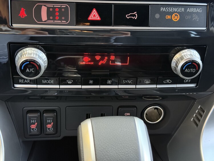 Mitsubishi Pajero Sport 2025 3.0 MIVEC АТ (209 к.с.) Super Select 4WD-II Ultimate