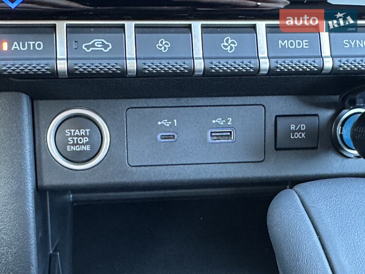 Mitsubishi L 200 2025 2.4 DI-D AT (204 к.с.) 4WD Ultimate