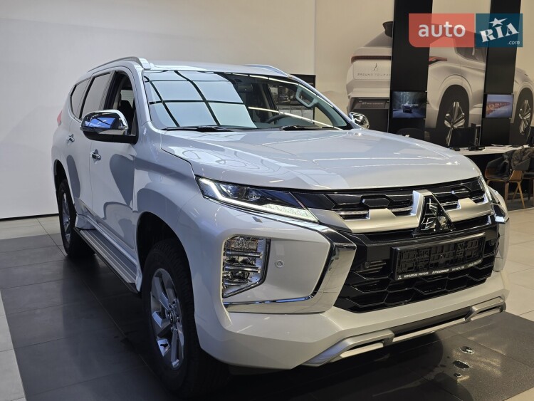 Mitsubishi Pajero Sport 2025 3.0 MIVEC АТ (209 к.с.) Super Select 4WD-II Instyle