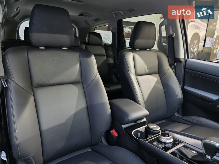 Mitsubishi Pajero Sport 2025 3.0 MIVEC АТ (209 к.с.) Super Select 4WD-II Instyle
