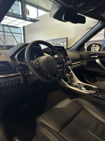 Mitsubishi Eclipse Cross 2025 1.5 T-MIVEC CVT (150 к.с.) 4x4 Ultimate