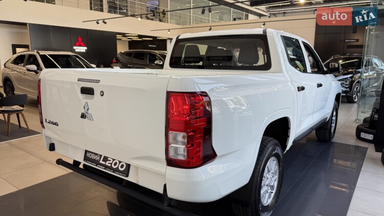 Mitsubishi L 200 2025 2.4 DI-D MT (204 к.с.) 4WD Invite