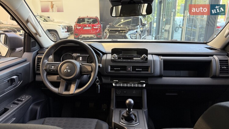 Mitsubishi L 200 2025 2.4 DI-D MT (204 к.с.) 4WD Invite