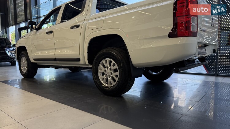 Mitsubishi L 200 2025 2.4 DI-D MT (204 к.с.) 4WD Invite