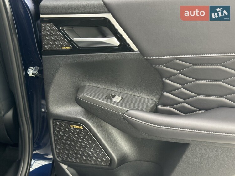 Mitsubishi Outlander 2025 2.5 MiVEC CVT (184 к.с.) S-AWC Ultimate