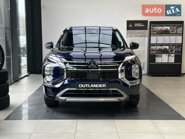 Mitsubishi Outlander 2025 2.5 MiVEC CVT (184 к.с.) S-AWC Ultimate