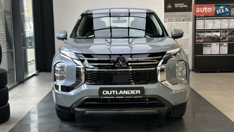 Mitsubishi Outlander 2025 2.5 MiVEC CVT (184 к.с.) Business