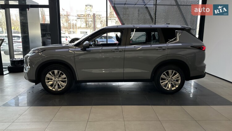Mitsubishi Outlander 2025 2.5 MiVEC CVT (184 к.с.) Business