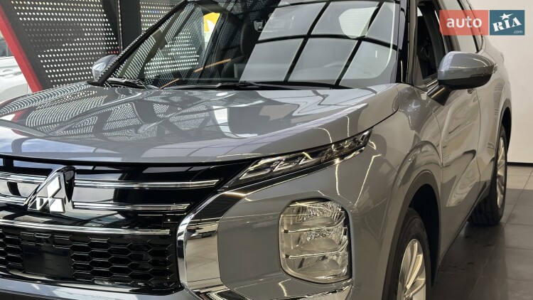 Mitsubishi Outlander 2025 2.5 MiVEC CVT (184 к.с.) Business