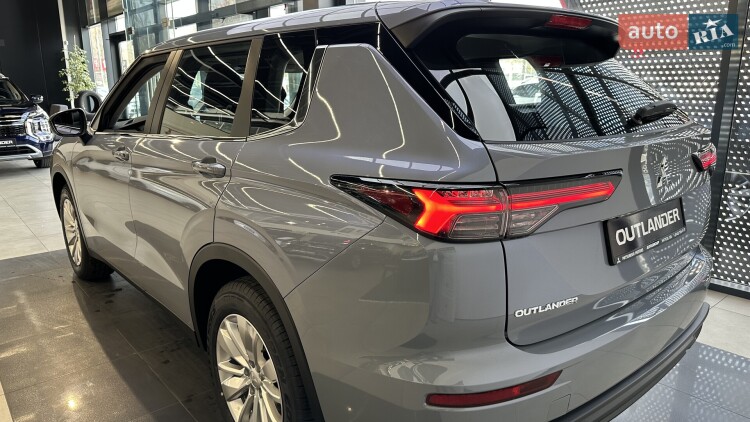 Mitsubishi Outlander 2025 2.5 MiVEC CVT (184 к.с.) Business
