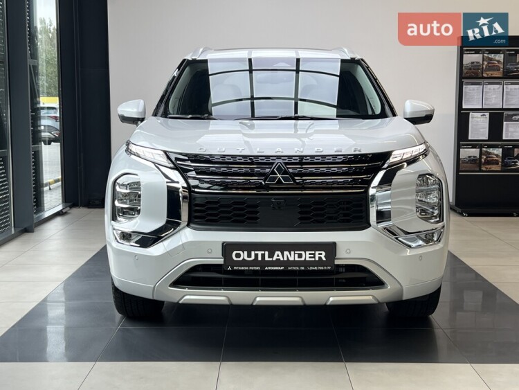Mitsubishi Outlander 2025 2.5 MiVEC CVT (184 к.с.) S-AWC Ultimate