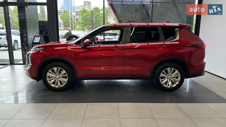 Mitsubishi Outlander 2025 2.5 MiVEC CVT (184 к.с.) S-AWC Intense