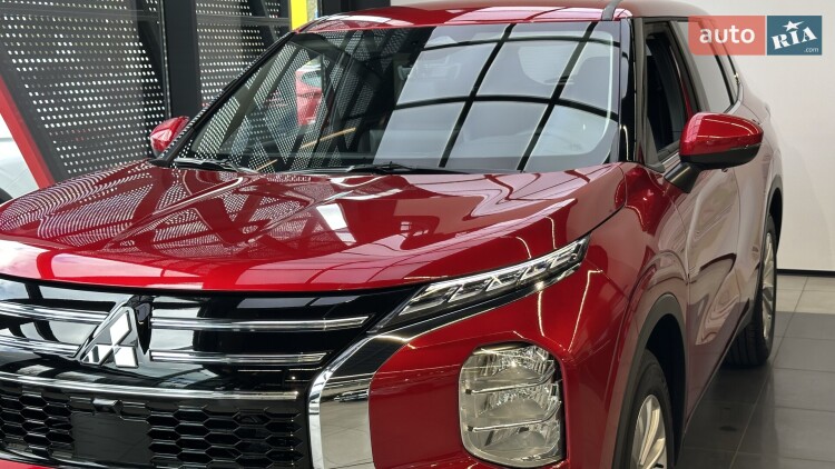Mitsubishi Outlander 2025 2.5 MiVEC CVT (184 к.с.) S-AWC Intense