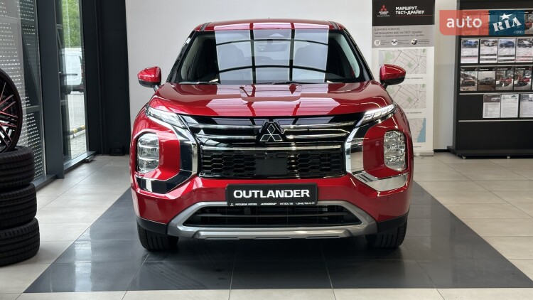 Mitsubishi Outlander 2025 2.5 MiVEC CVT (184 к.с.) S-AWC Intense