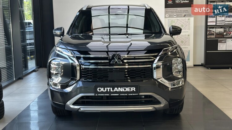Mitsubishi Outlander 2026 2.5 MiVEC CVT (184 к.с.) S-AWC Ultimate