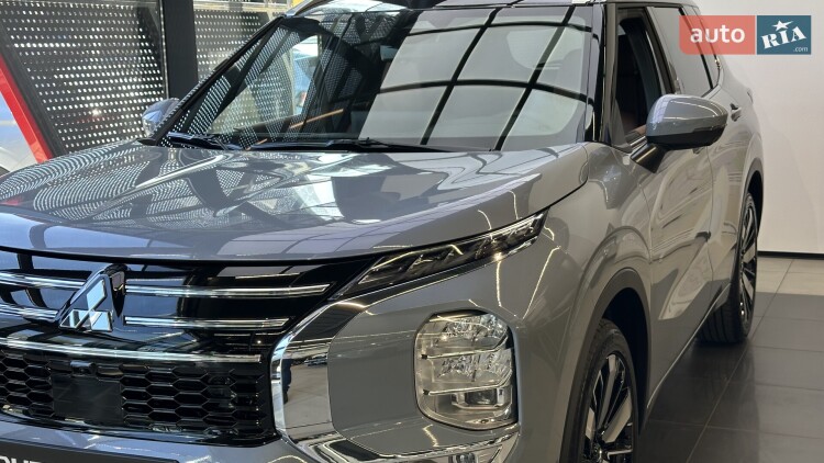 Mitsubishi Outlander 2026 2.5 MiVEC CVT (184 к.с.) S-AWC Ultimate