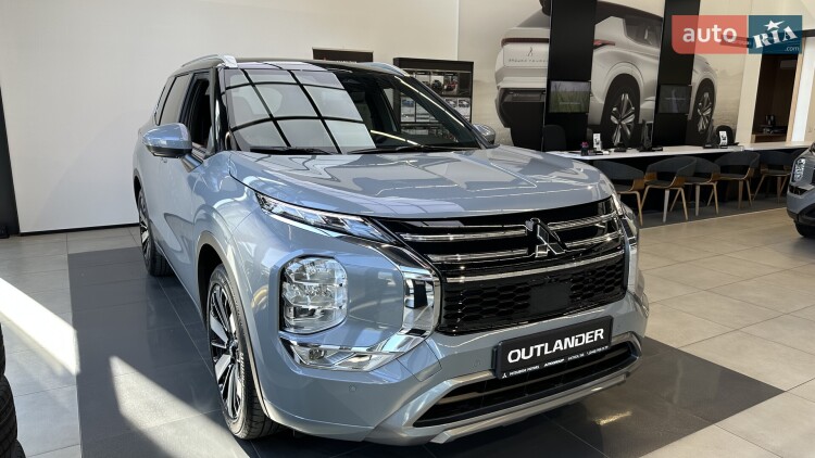 Mitsubishi Outlander 2026 2.5 MiVEC CVT (184 к.с.) S-AWC Ultimate