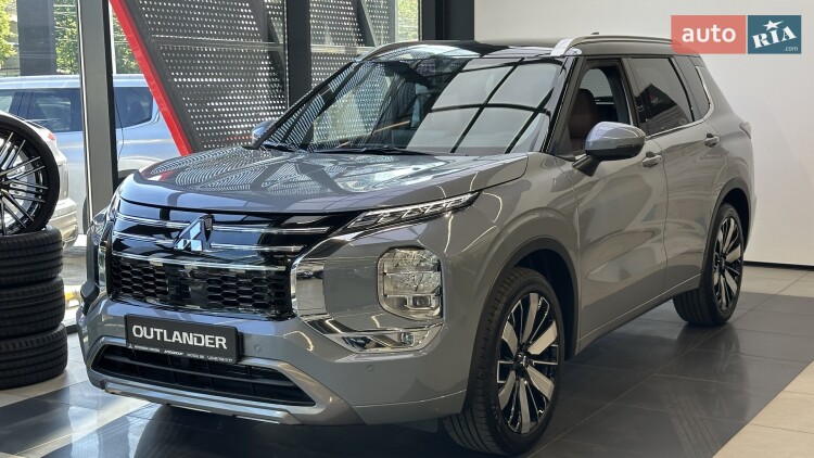 Mitsubishi Outlander 2026 2.5 MiVEC CVT (184 к.с.) S-AWC Ultimate