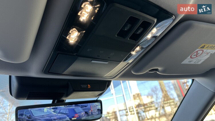 Mitsubishi Outlander 2025 2.5 MiVEC CVT (184 к.с.) S-AWC Ultimate