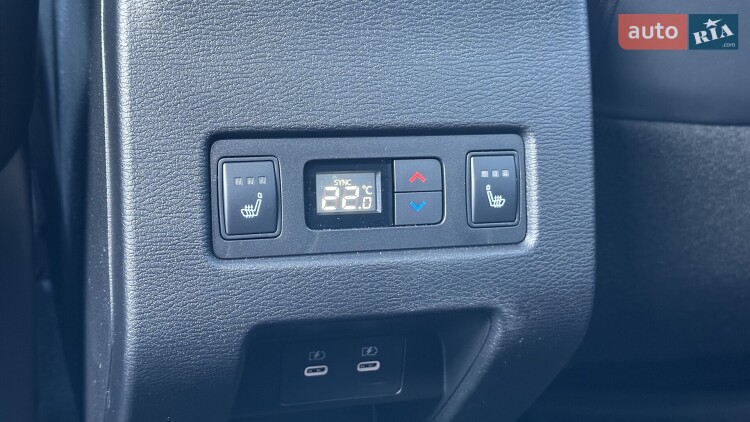 Mitsubishi Outlander 2025 2.5 MiVEC CVT (184 к.с.) S-AWC Ultimate