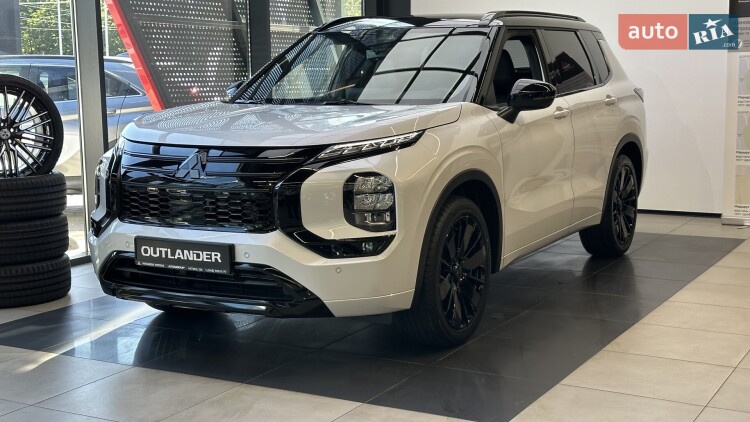 Mitsubishi Outlander 2026 2.5 MiVEC CVT (184 к.с.) S-AWC Ultimate