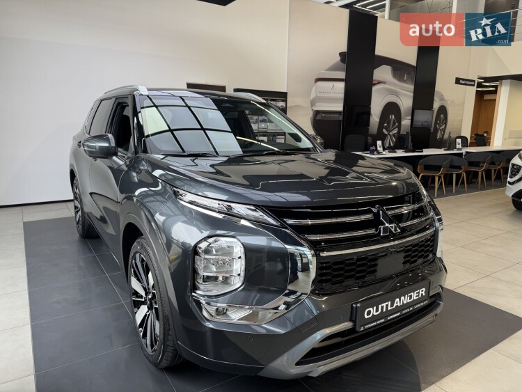 Mitsubishi Outlander 2026 2.5 MiVEC CVT (184 к.с.) S-AWC Ultimate