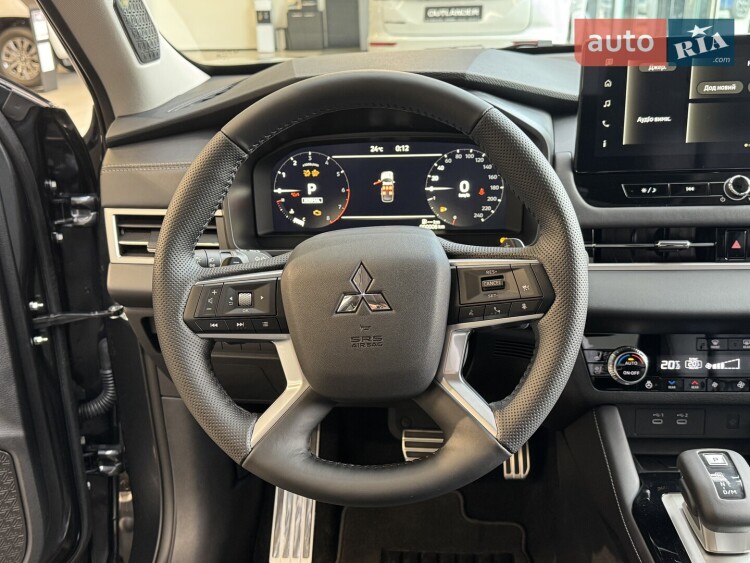 Mitsubishi Outlander 2026 2.5 MiVEC CVT (184 к.с.) S-AWC Ultimate