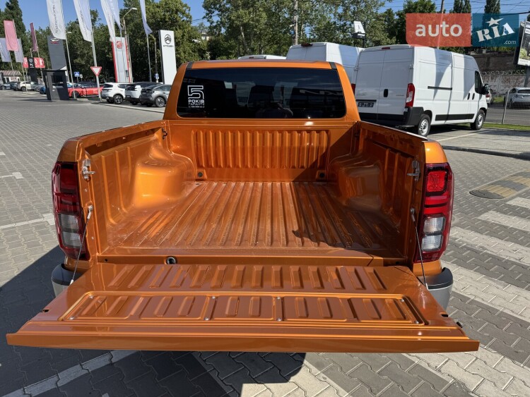Mitsubishi L 200 2025 2.4 DI-D AT (204 к.с.) 4WD Ultimate