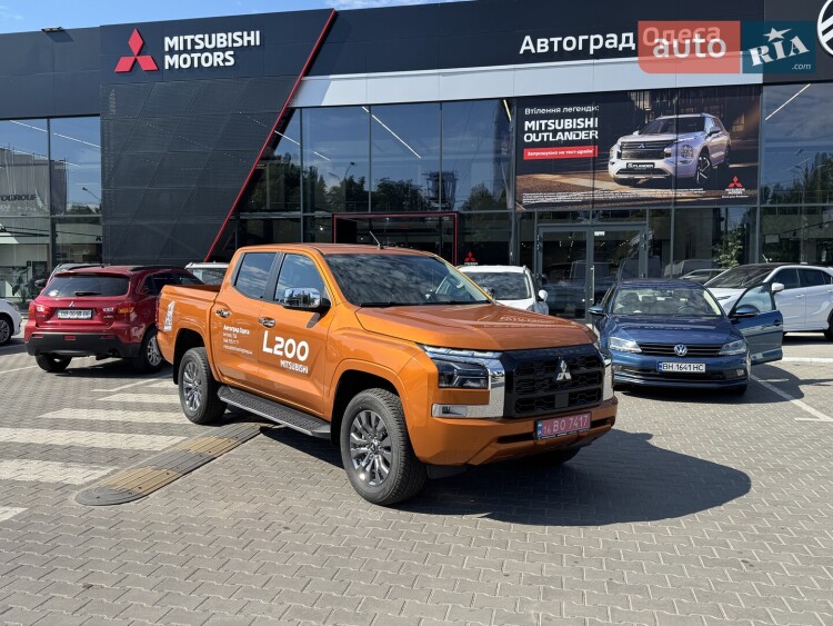 Mitsubishi L 200 2025 2.4 DI-D AT (204 к.с.) 4WD Ultimate