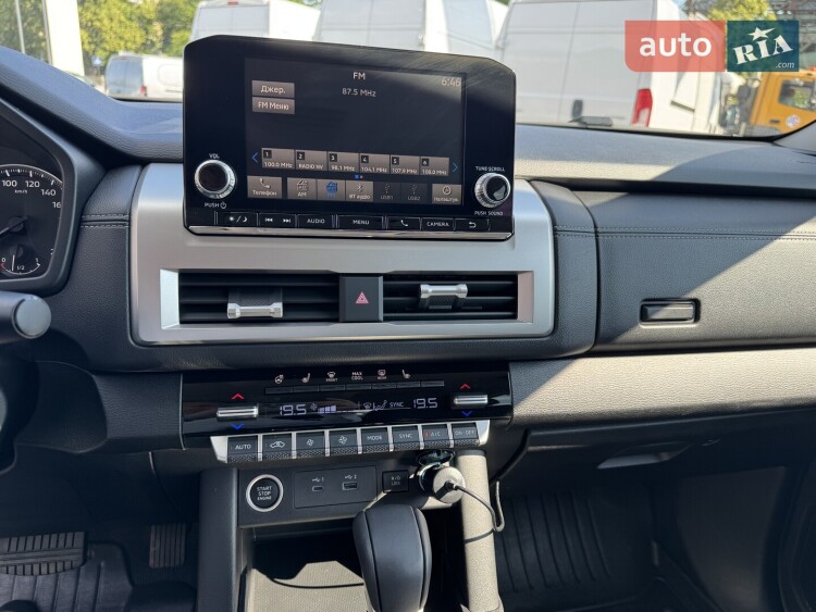 Mitsubishi L 200 2025 2.4 DI-D AT (204 к.с.) 4WD Ultimate