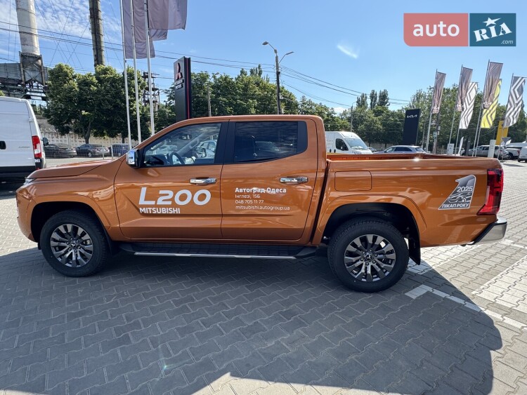 Mitsubishi L 200 2025 2.4 DI-D AT (204 к.с.) 4WD Ultimate