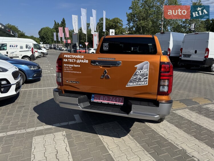 Mitsubishi L 200 2025 2.4 DI-D AT (204 к.с.) 4WD Ultimate