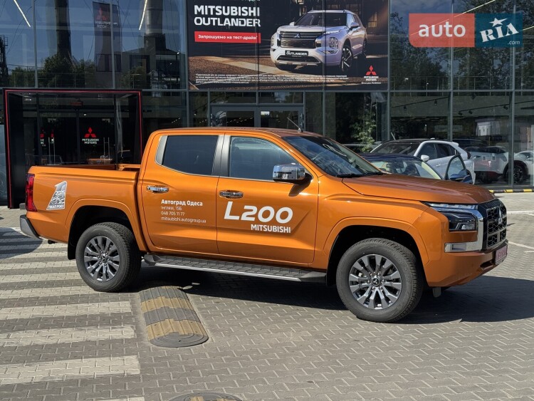 Mitsubishi L 200 2025 2.4 DI-D AT (204 к.с.) 4WD Ultimate