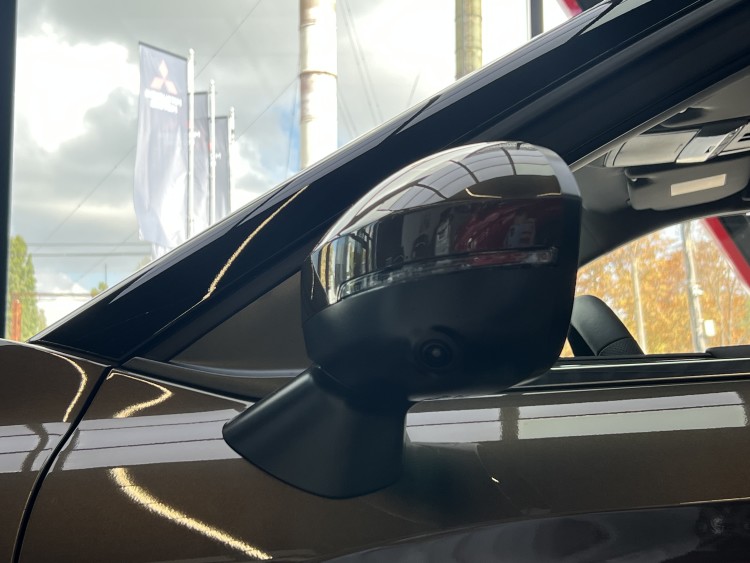 Mitsubishi Outlander 2024 2.5 MiVEC CVT (184 к.с.) S-AWC Ultimate