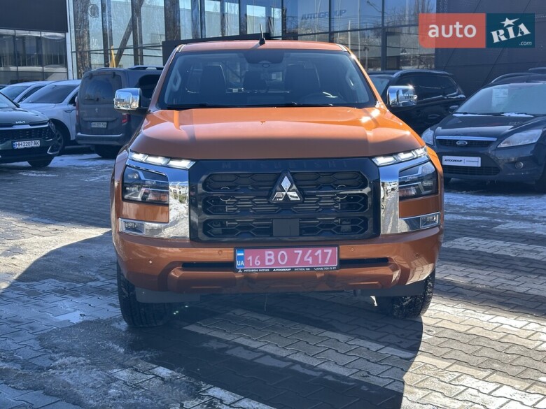 Mitsubishi L 200 2025 2.4 DI-D AT (204 к.с.) 4WD Ultimate