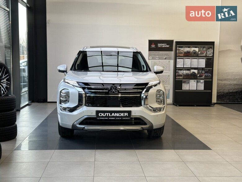 Mitsubishi Outlander 2025 2.5 MiVEC CVT (184 к.с.) S-AWC Ultimate
